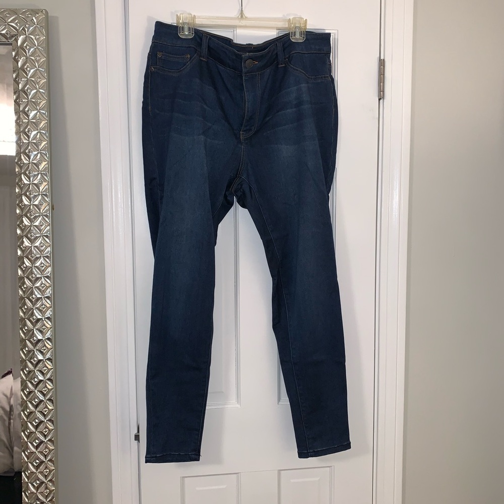 Forever 21 plus size jeans. Size 20